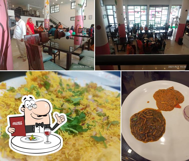 The picture of Konark Pure Veg Restaurant’s food and interior