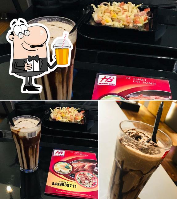 Enjoy a drink at HEALTHY BiTES