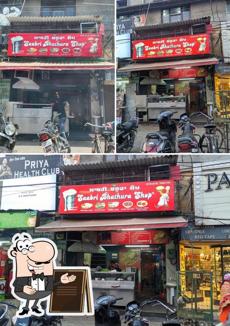 The exterior of Sabri Bhatura Shop