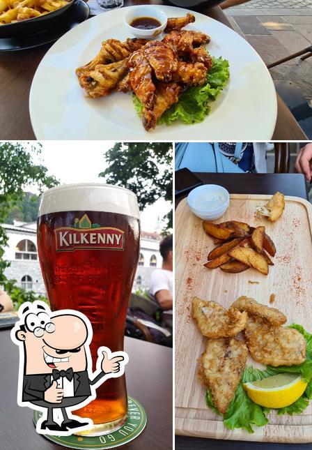 Vedi questa foto di Irish pub