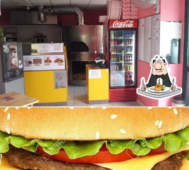 Platti al Pizzeria kebab Sharm El Sheikh Castelletto sopra Ticino
