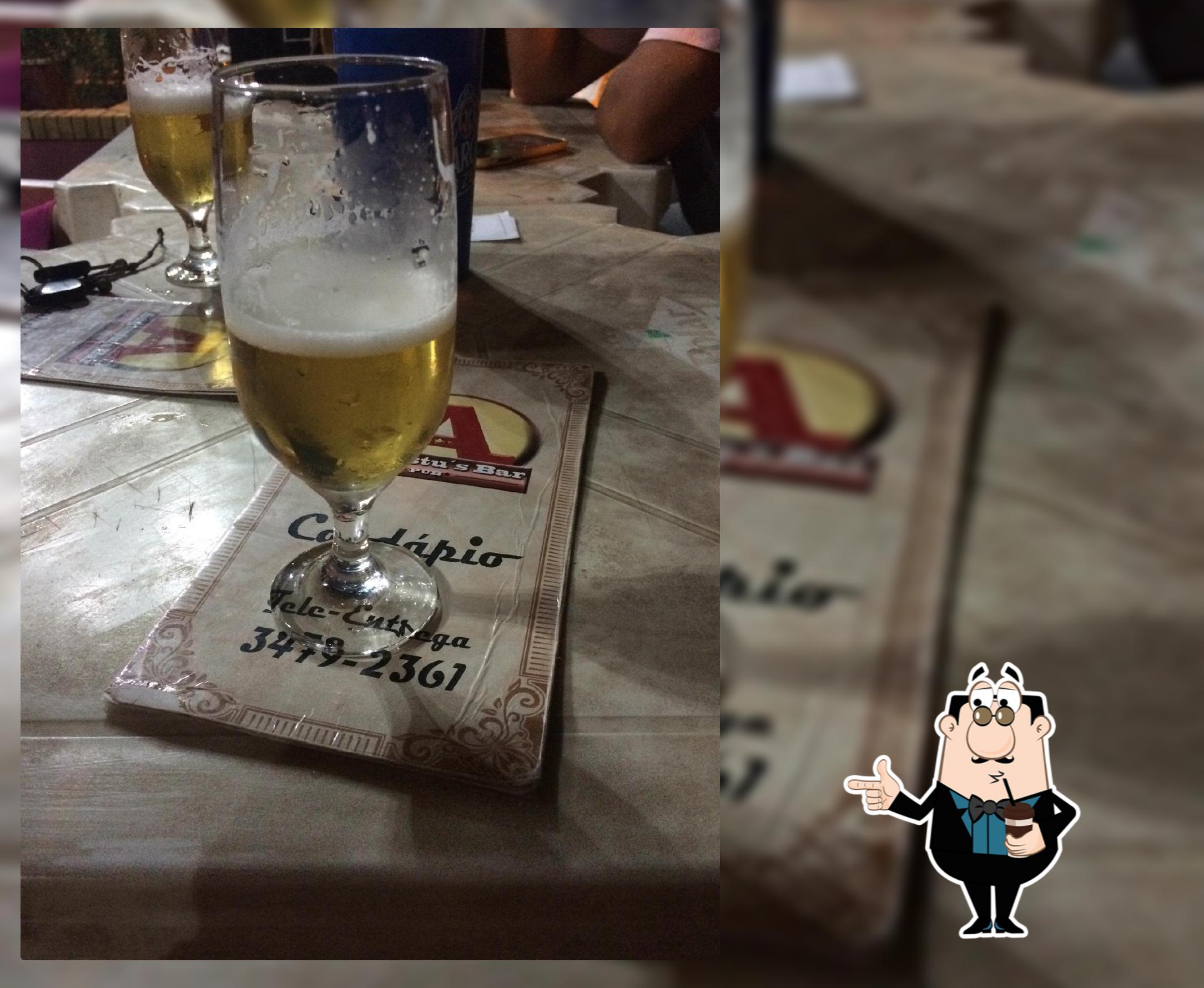 augustu's bar