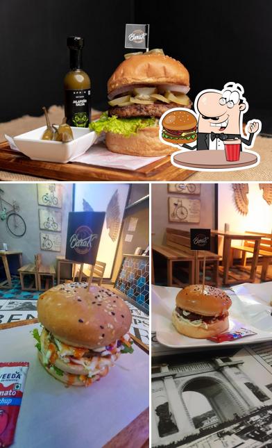 Hamburger at Burger square