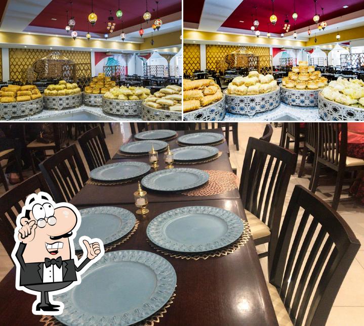 O interior do Manara Restaurante Libanês - Sul