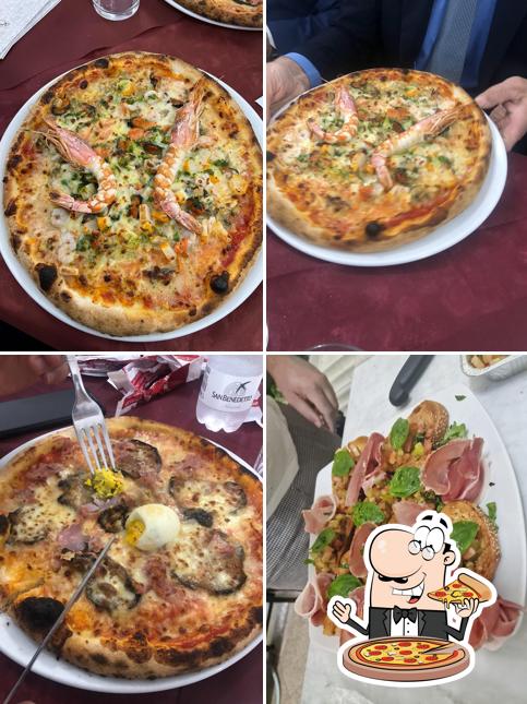 Scegli tra le svariate varianti di pizza