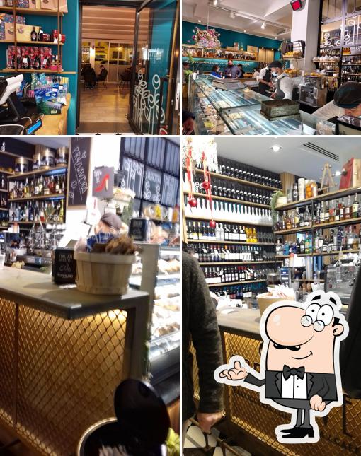 Siediti a un tavolo di Bar Primavera