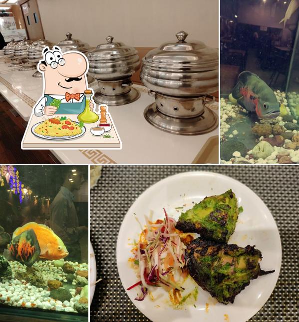 Meals at Smog Library