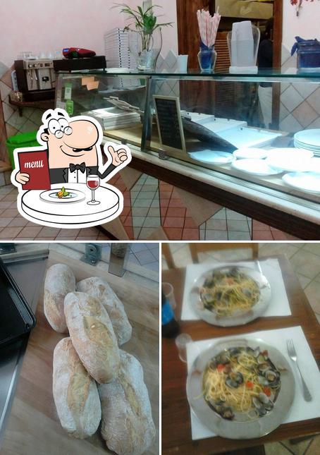 Questa è la foto che mostra la cibo e interni di Bamboó kirikù