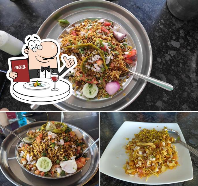 Chaat at Durvankur Bhel