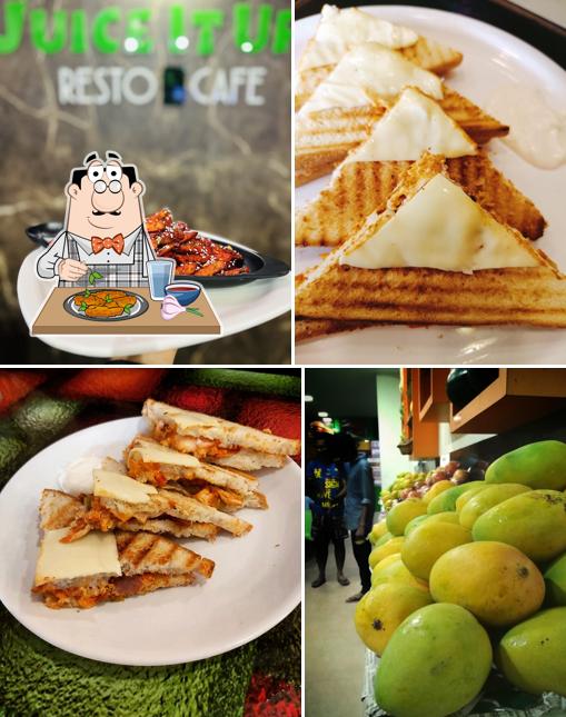 Chicken wings at Juice It Up Resto cafe