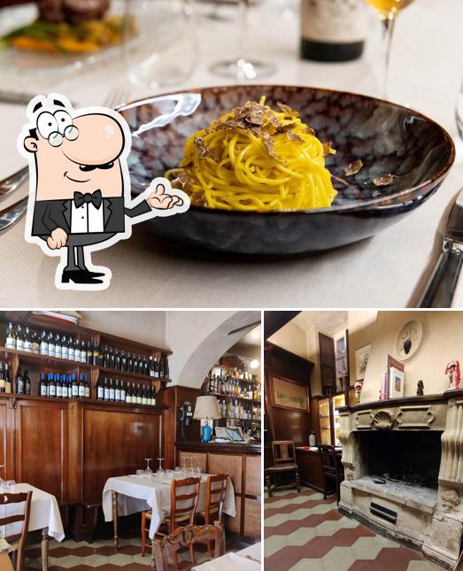 La immagine di interni e cibo da La Cantina del Polpo