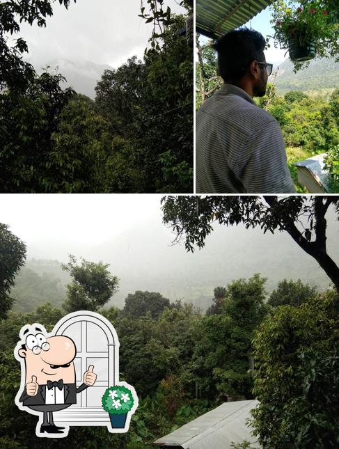 Check out how Lucky Jinna Maggi Point looks outside