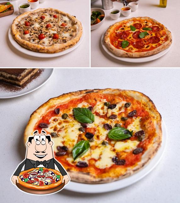 Order pizza at Si Nonna's - The Original Sourdough Pizza - Fun Republic, Mumbai