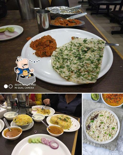 Food at Sangam Dhaba- Lakdikapool