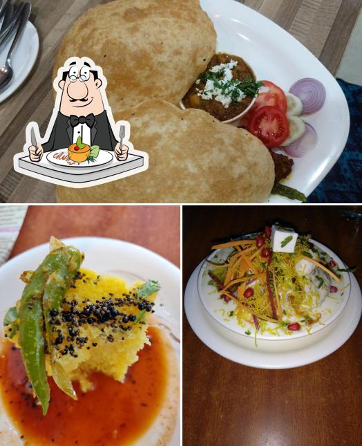 Food at Chatkara Food Court
