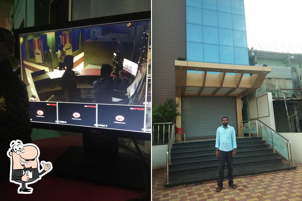 Hotel Rajwada Family Restaurant And Garden