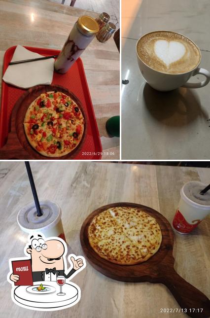The image of food and beverage at New York Pizzeria