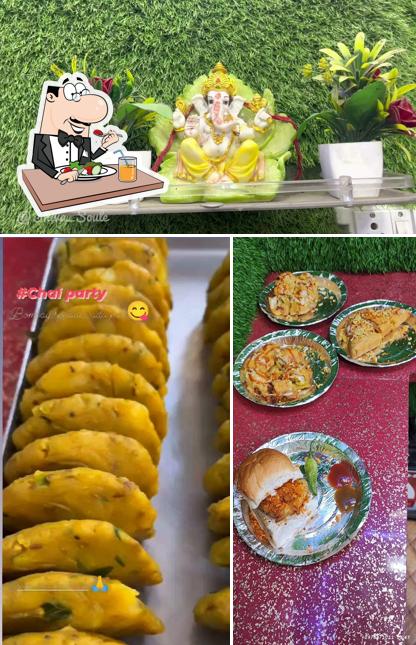 Food at Chai party,( Mumbai special vada pav )