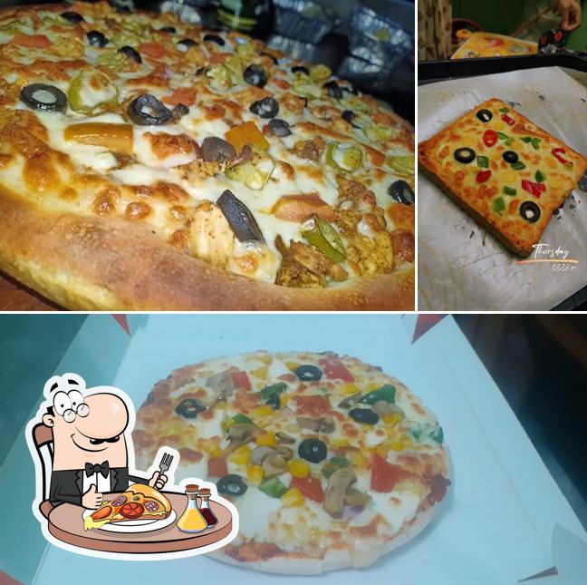 Try out pizza at Pizzaa Wala - best pizza in basti