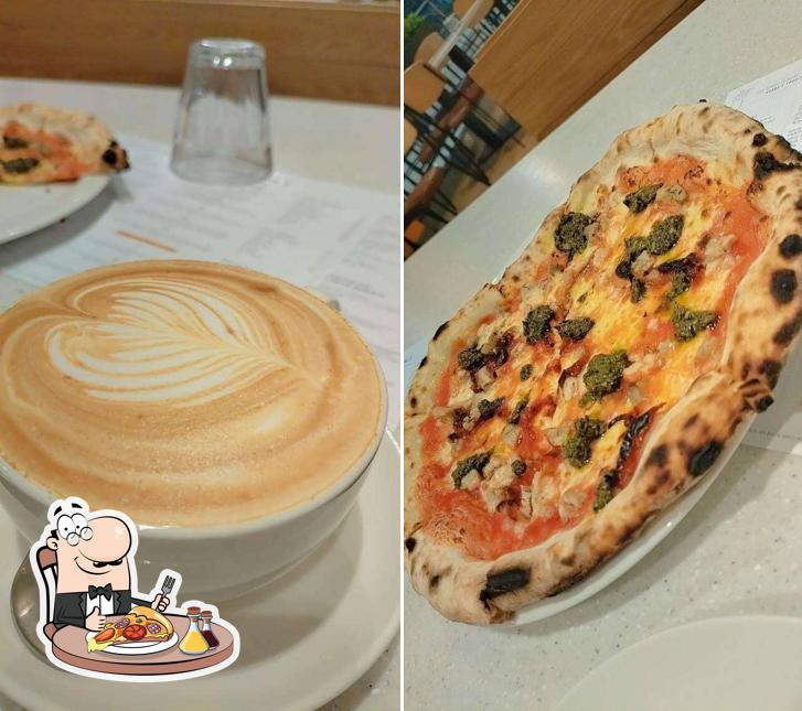 At Si Nonna's - The Original Sourdough Pizza Inorbit Mall, Vashi Navi Mumbai, you can try pizza
