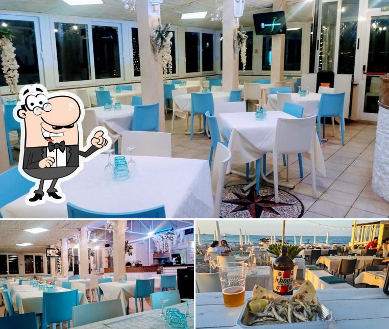 Ristorante Bar Claudio si caratterizza per la interni e cibo