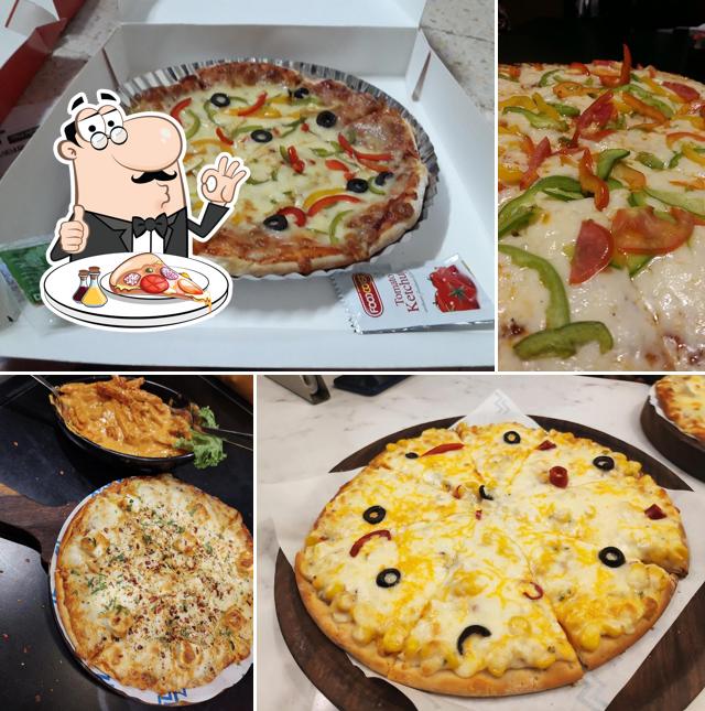 Try out pizza at Crazy Cheesy Cafe - Bharti Vidyapeeth