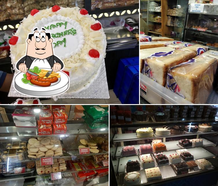 Cheesecake at New Cochin Bakery