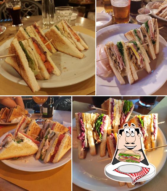 Club sandwich al Boombastic Pub VE