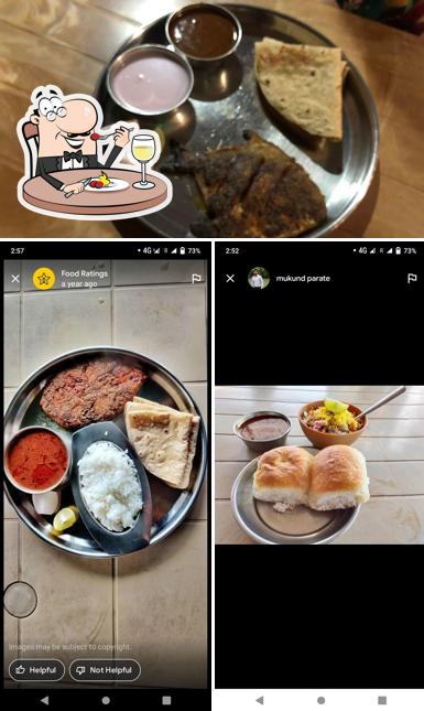 Food at Petkar Bhojnalaya