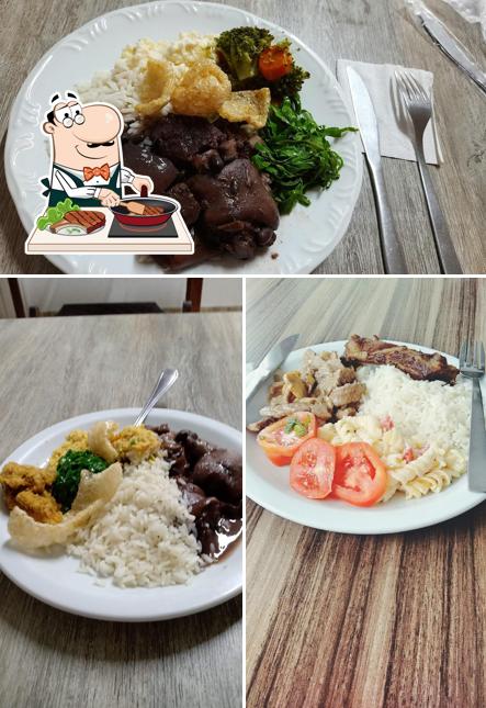 Peça refeições de carne no Restaurante Fabe