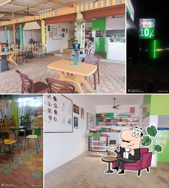The interior of TEA TIME