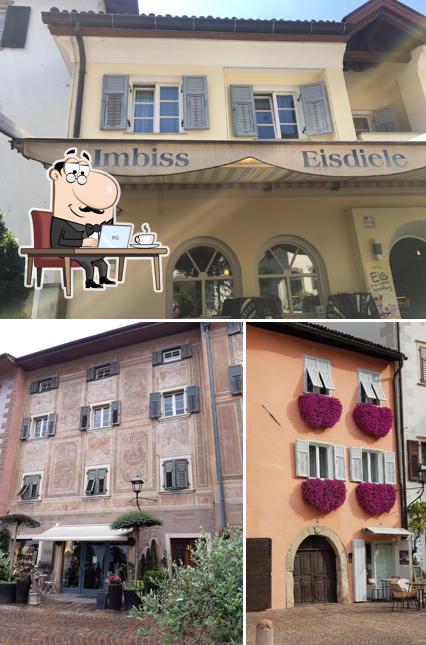 Gli interni di Bar Cafè Centrale