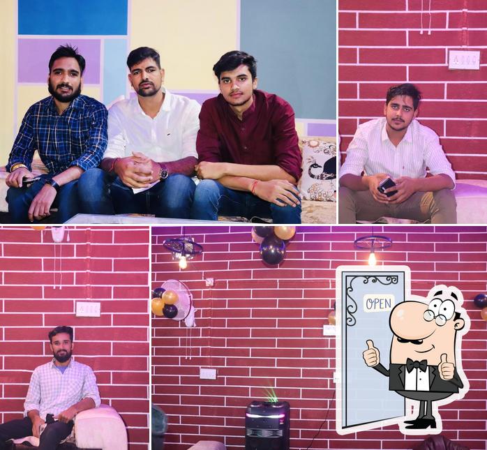 See the pic of Sikar Talkies cafe