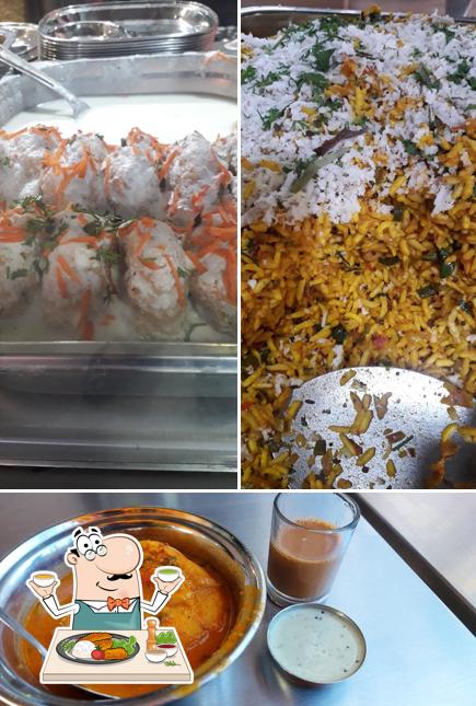 Food at Hotel Shri Sai Shabari