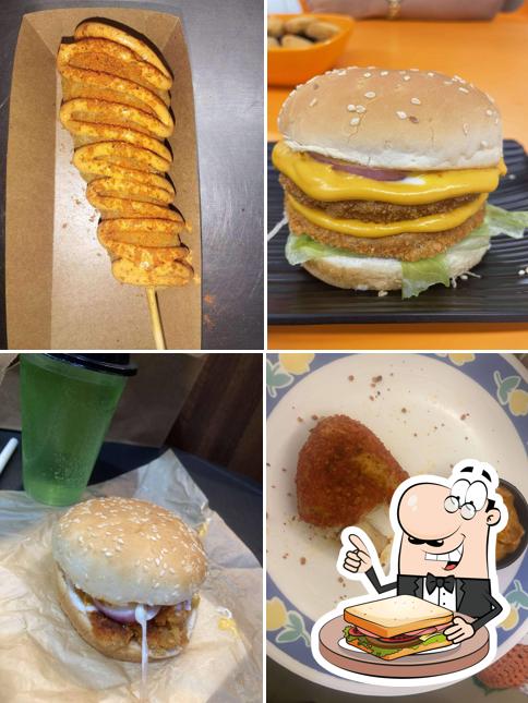 Grilled cheese sandwich at Pull Hands Corn Dogs