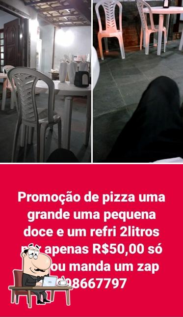 O interior do Garagem do Lanche