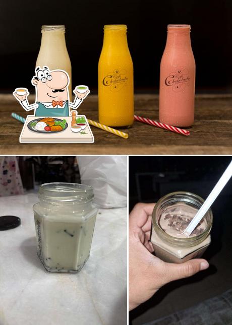 Cafe chocolade is distinguished by food and beverage