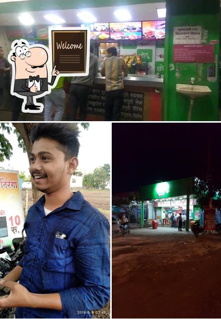 Look at this pic of Chotu Vadapav