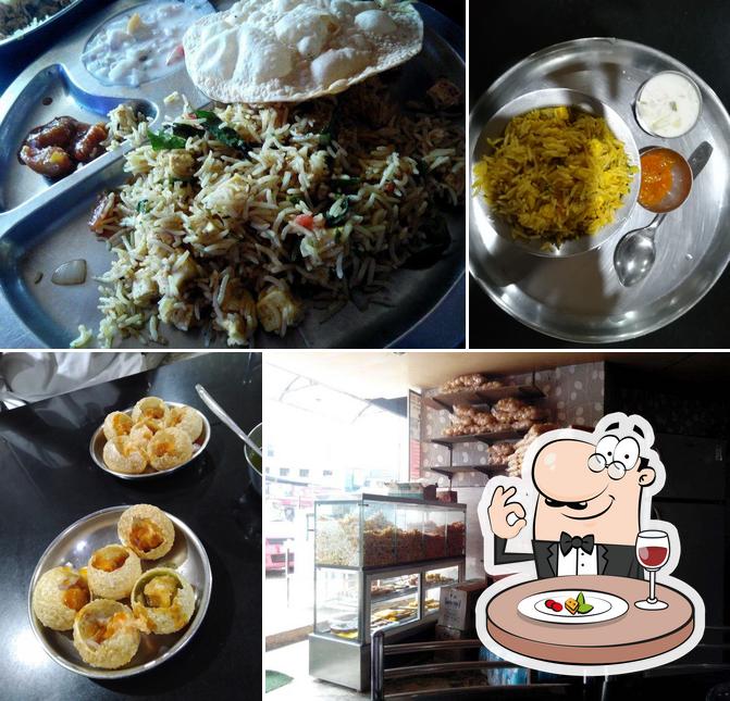 Meals at Hotel Kamath's Inn