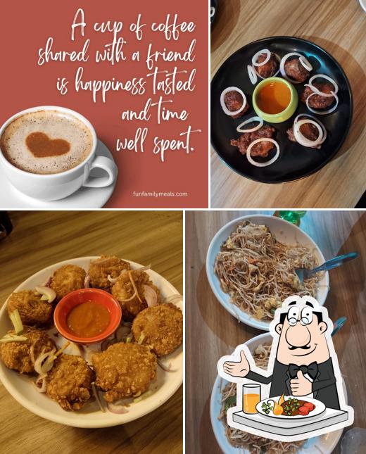 Food at Sit & Meet cafe