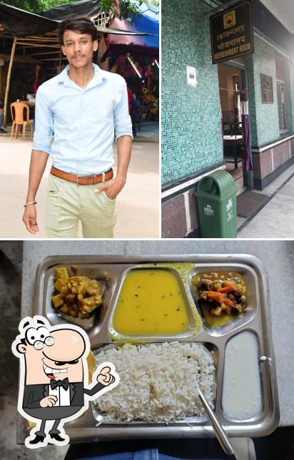 The image of Andal Station Canteen’s interior and food
