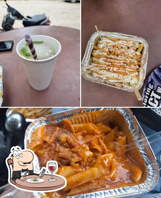 Food at Lodhi Snackers