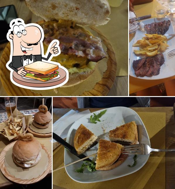 Toast al formaggio al Rolling Steaks RistoPub