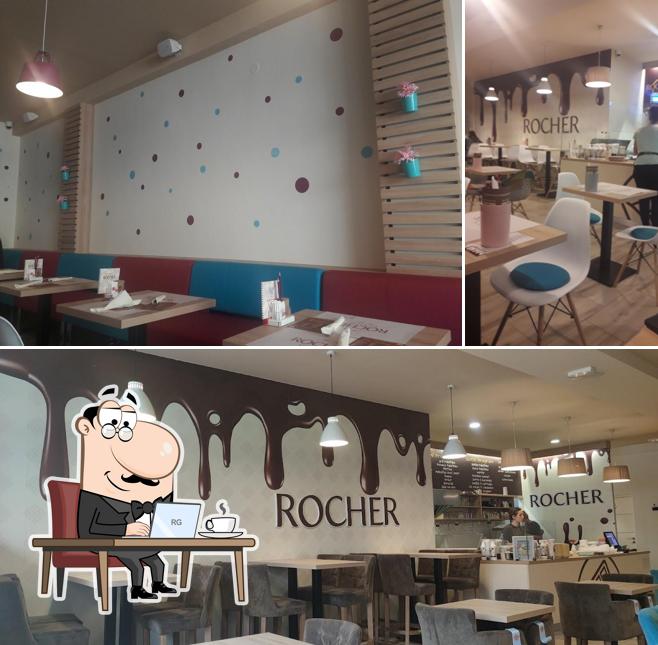 Siediti a un tavolo di Rocher