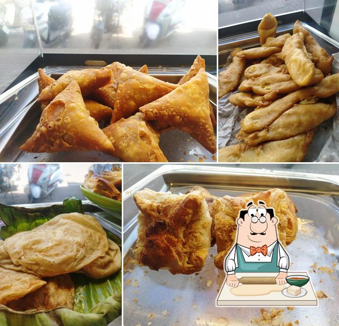 Samosa at Chandrettante Chayakkada