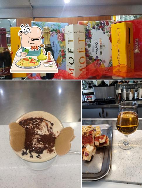 Guarda la immagine che mostra la cibo e alcol di caffetteria del corso di CAMPANILE FORTUNA