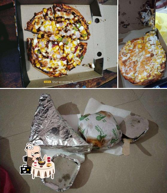 Food at Mr. Pizza Wala