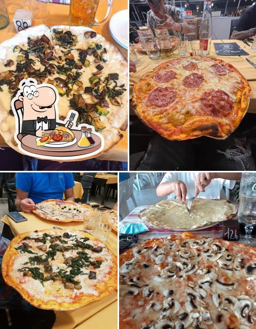 Prova una pizza a La Cantinaccia da Peppe
