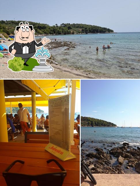 Guarda la parte esterna di Plaza Przina