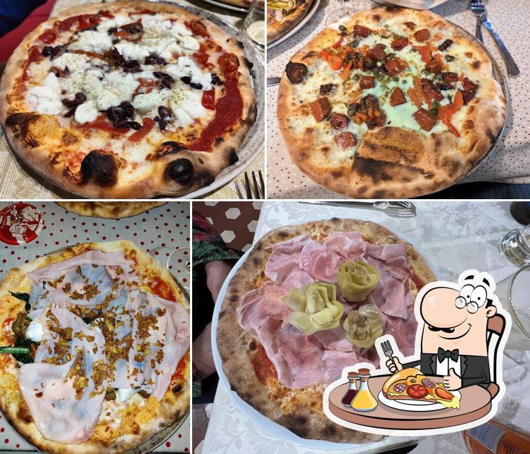Scegli una pizza a Osteria Ai Frati